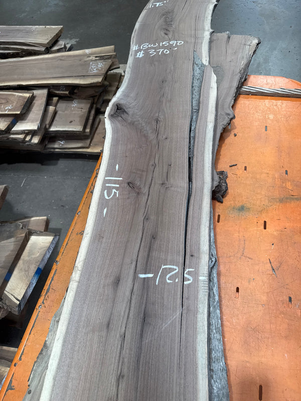 Black Walnut Live Edge Slab #BW1590 – 18.5 BF, 115" Long