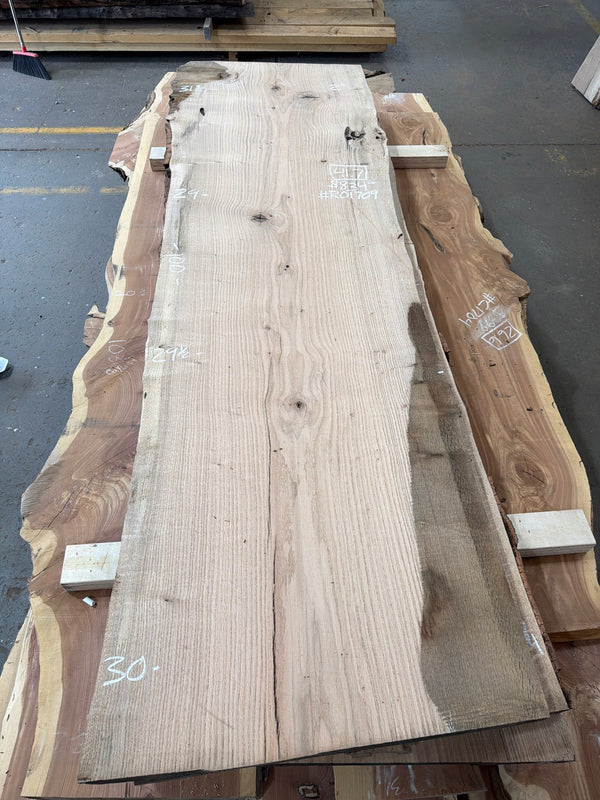 RO1709 red oak slab, full view